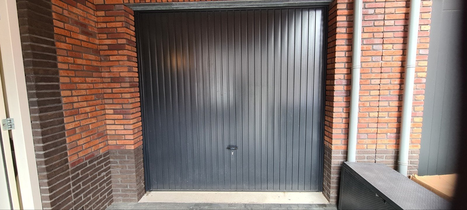 Garagedeur - Novoferm, Doe-het-zelf en Verbouw, Deuren en Horren, Ophalen, Garagedeur, Zo goed als nieuw, 120 cm of meer