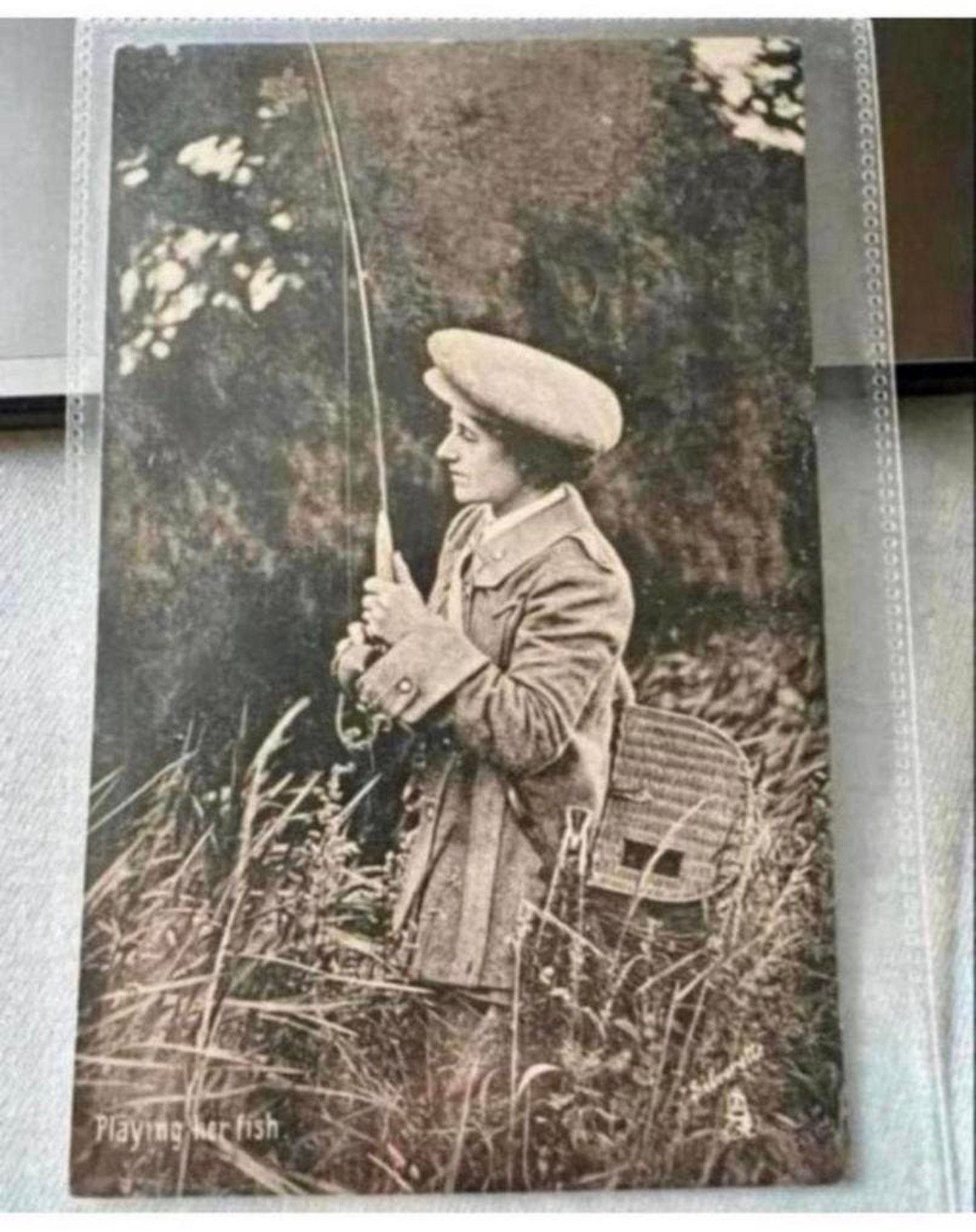 Oude postkaart Silverette The lady Angler 6533. London 1928, Verzamelen, Ansichtkaarten | Buitenland, Ophalen of Verzenden, 1920 tot 1940