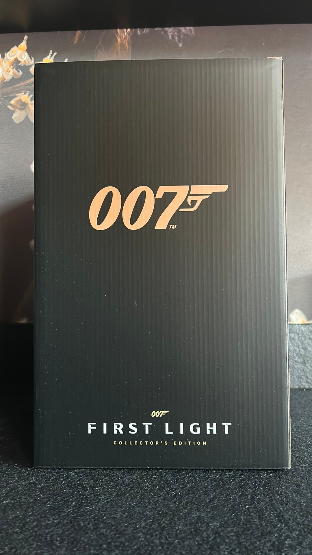Gloednieuwe First light 007 collectors box, Avontuur en Actie, 1 speler, Nieuw, Eén computer
