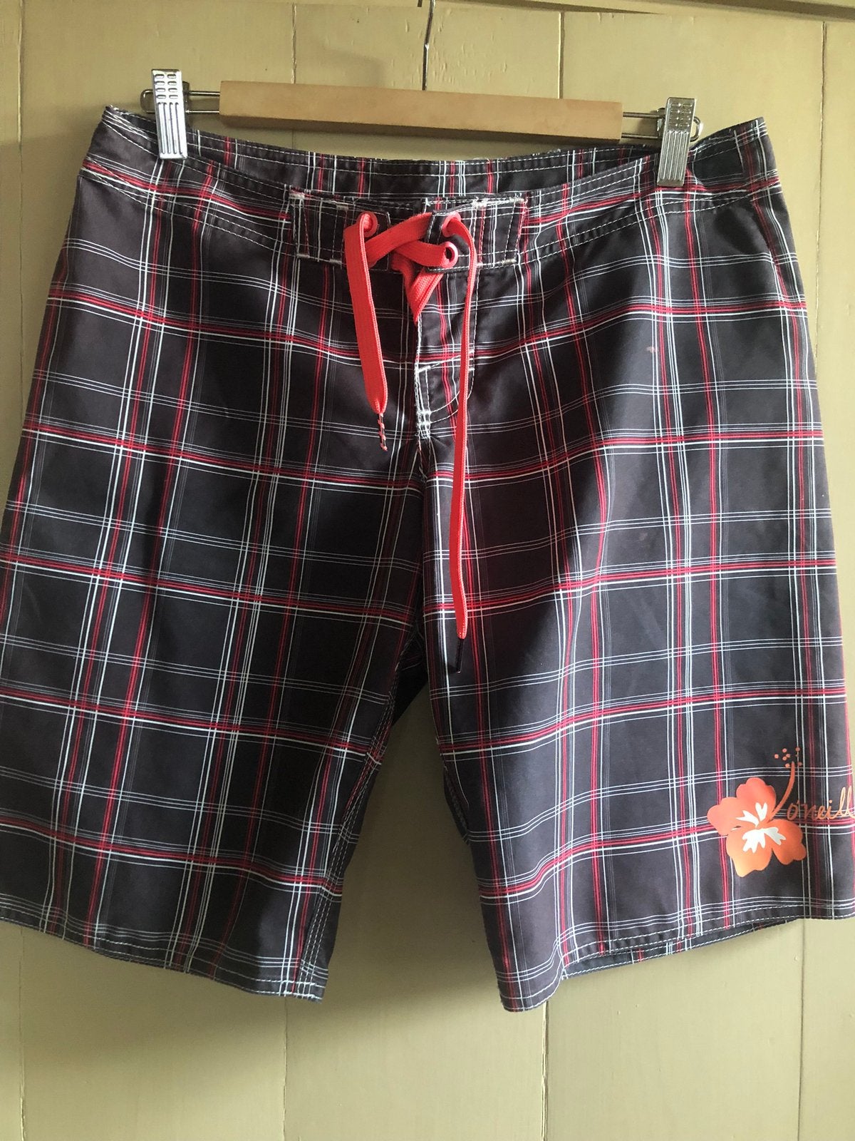 Mooi zwem/surfshort, als nieuw. O’NEILL, jeansmaatn 29., Ophalen of Verzenden, Maat 46 (S) of kleiner, Grijs