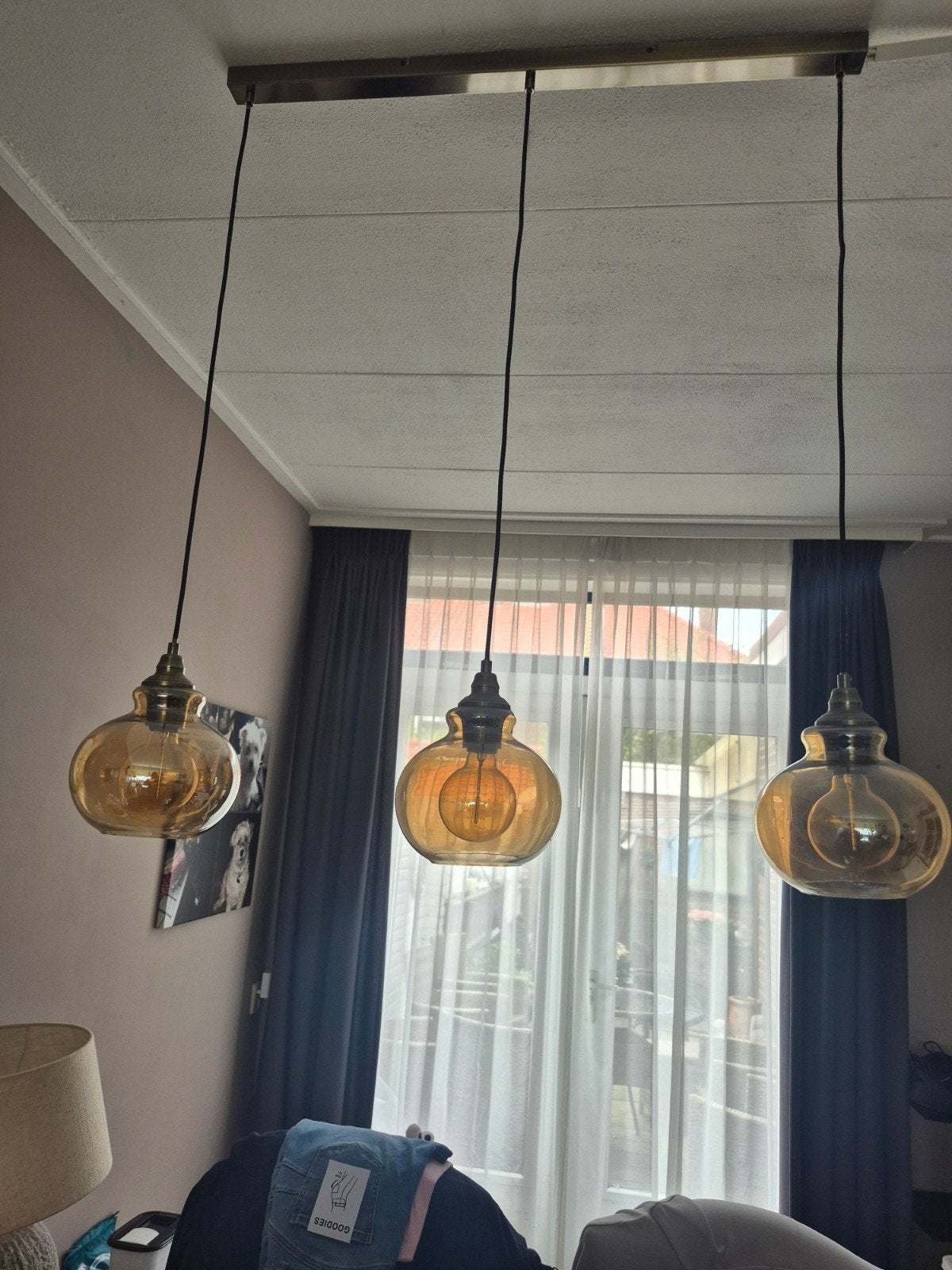 Hanglamp met 3 amberkleurige glazen kappen, Ophalen, Gebruikt, E27 (groot), Glas
