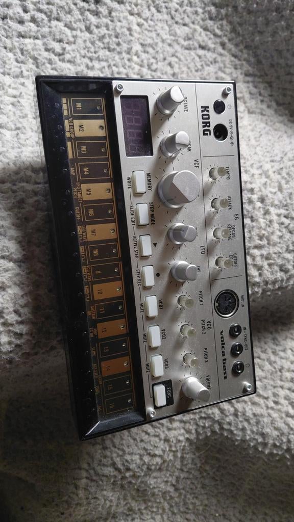Korg Volca Beats en Bass., Muziek en Instrumenten, Ophalen of Verzenden, Zo goed als nieuw, Overige aantallen, Korg