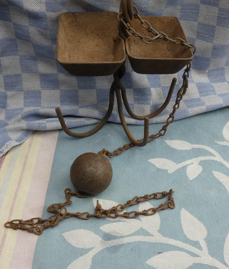 oud zeepbakje/ zeephouder met contragewicht, Ophalen of Verzenden
