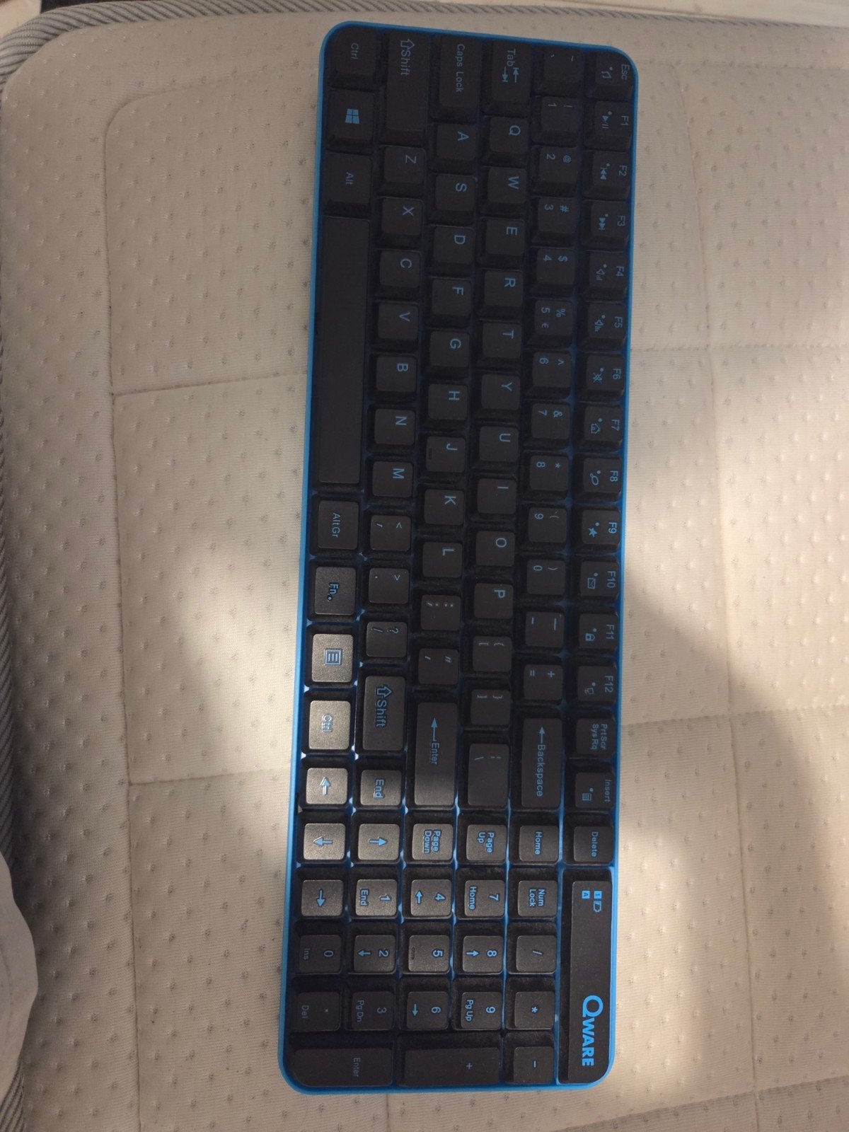 Qware Draadloos Toetsenbord en Muis Set - QWERTY, Qware, Toetsenbord en muis-set, Ophalen of Verzenden, Zo goed als nieuw