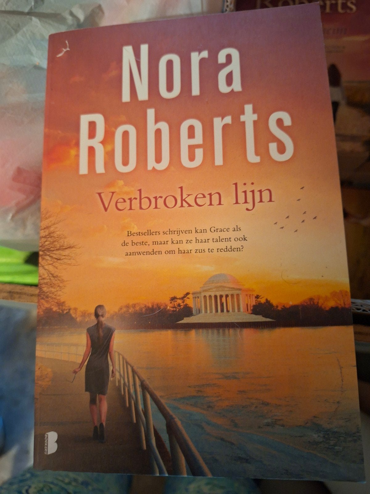 Nora Roberts - Verbroken lijn, Ophalen of Verzenden, Zo goed als nieuw, Nora Roberts
