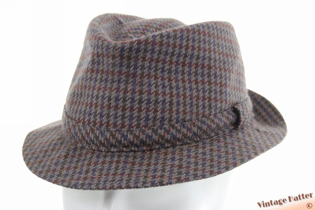 Vintage Vissers trilby lavendelgrijs met blauw wol Zweden 57, Ophalen of Verzenden, Gedragen, 57 cm (M, 7⅛ inch) of minder, Hoed