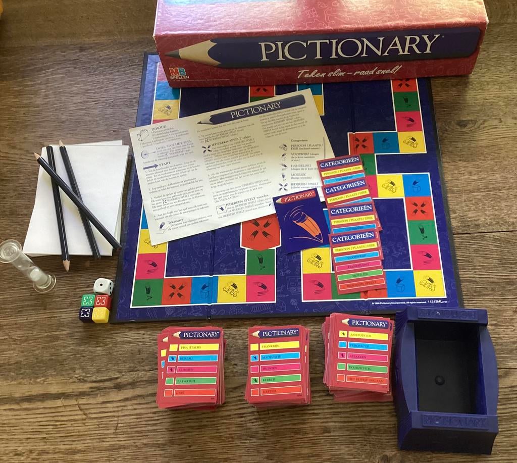 Pictionary MB spellen Teken slim raad snel, Ophalen, Zo goed als nieuw