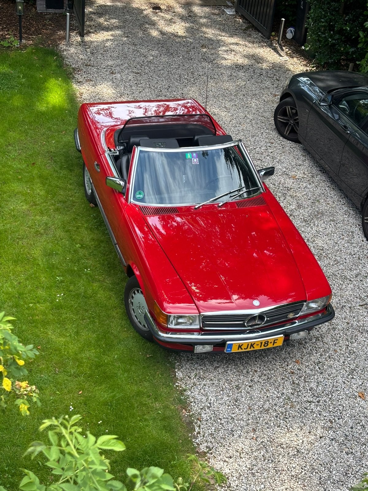R107 300sl 1986 showroomstaat alle historie, Auto's, Oldtimers, Automaat, Zwart, Cabriolet, Mercedes-Benz