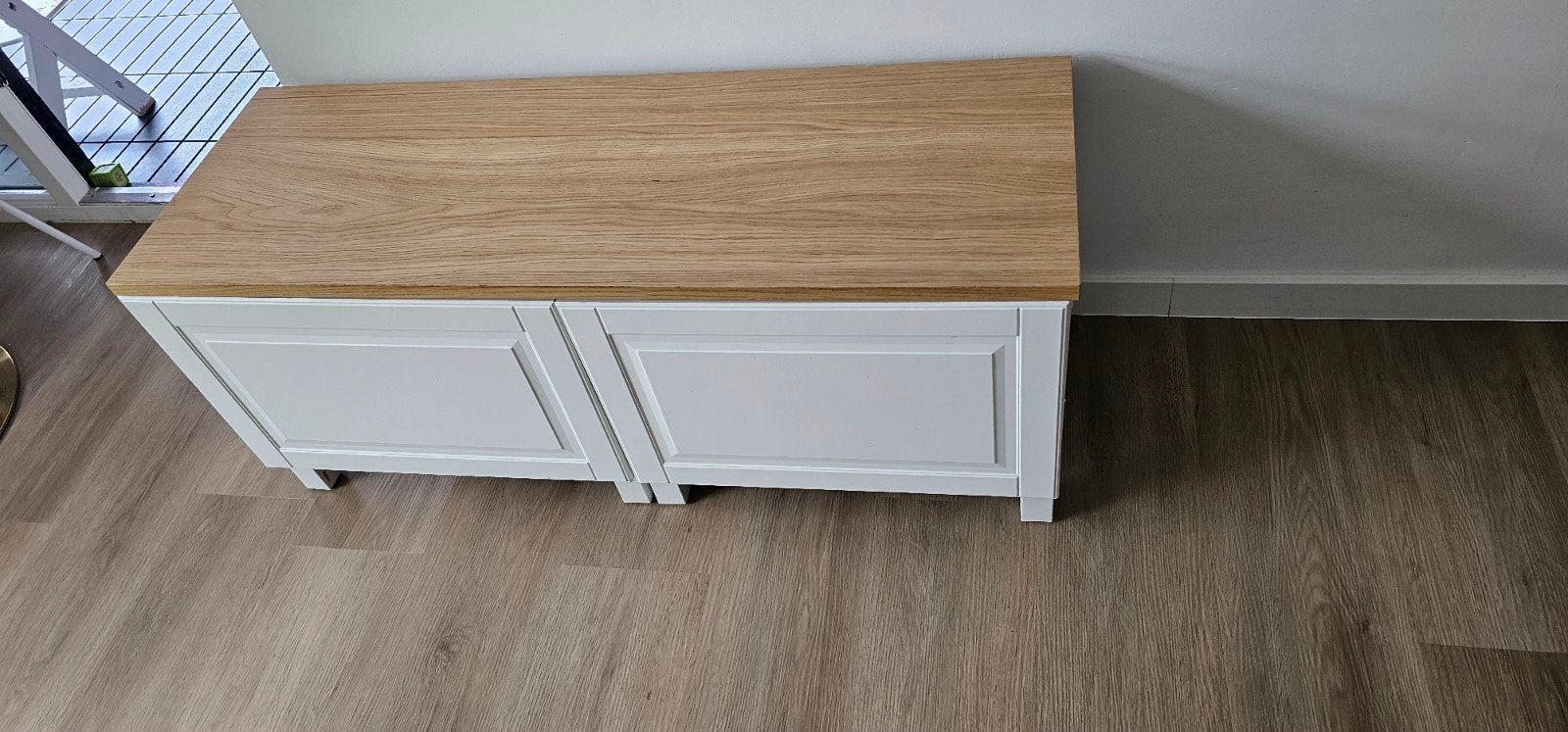Ikea besta Witte opbergbank met houten blad., Ophalen, Zo goed als nieuw
