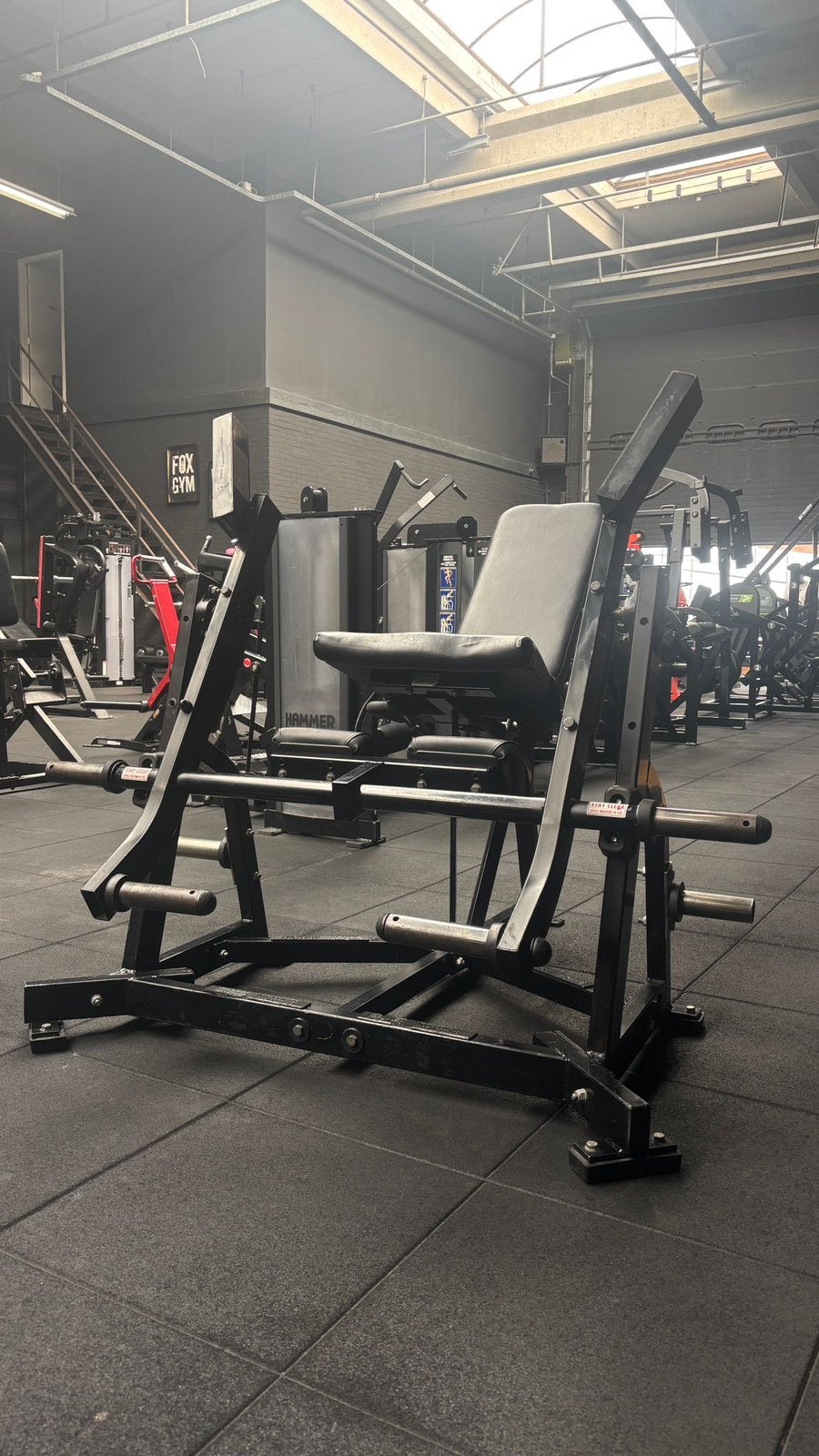 Hammer strength leg extension, Ophalen, Benen