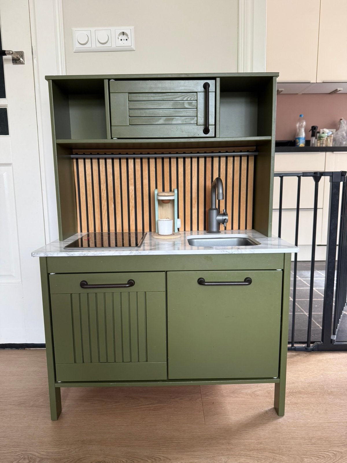 Ikea Duktig gepimpt + inhoud, Ophalen, 50 tot 100 cm, Zo goed als nieuw, Minder dan 100 cm