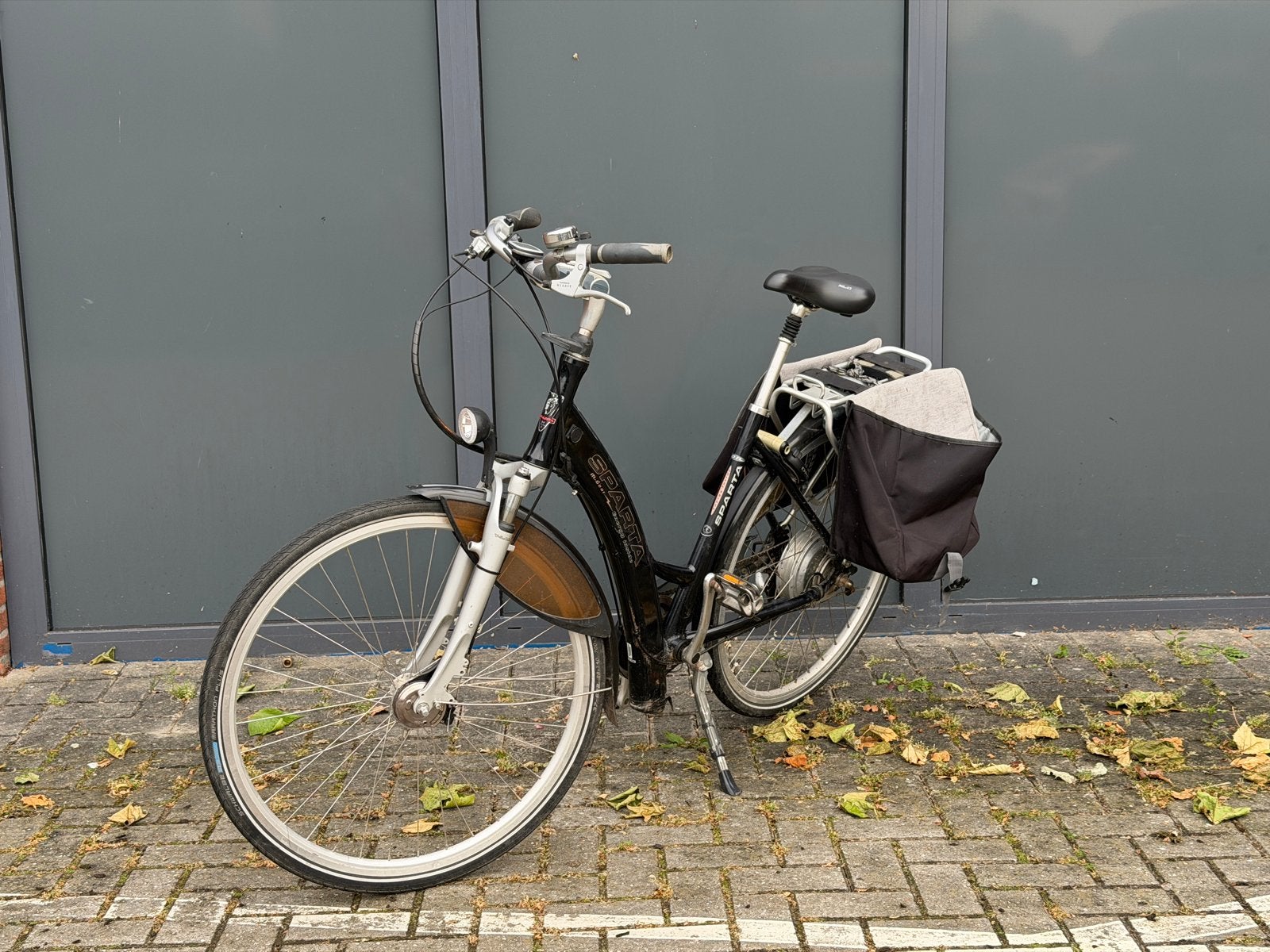 Sparta elektrische fiets met lader - alles werkt, Ophalen, Sparta, Gebruikt, 51 tot 55 cm