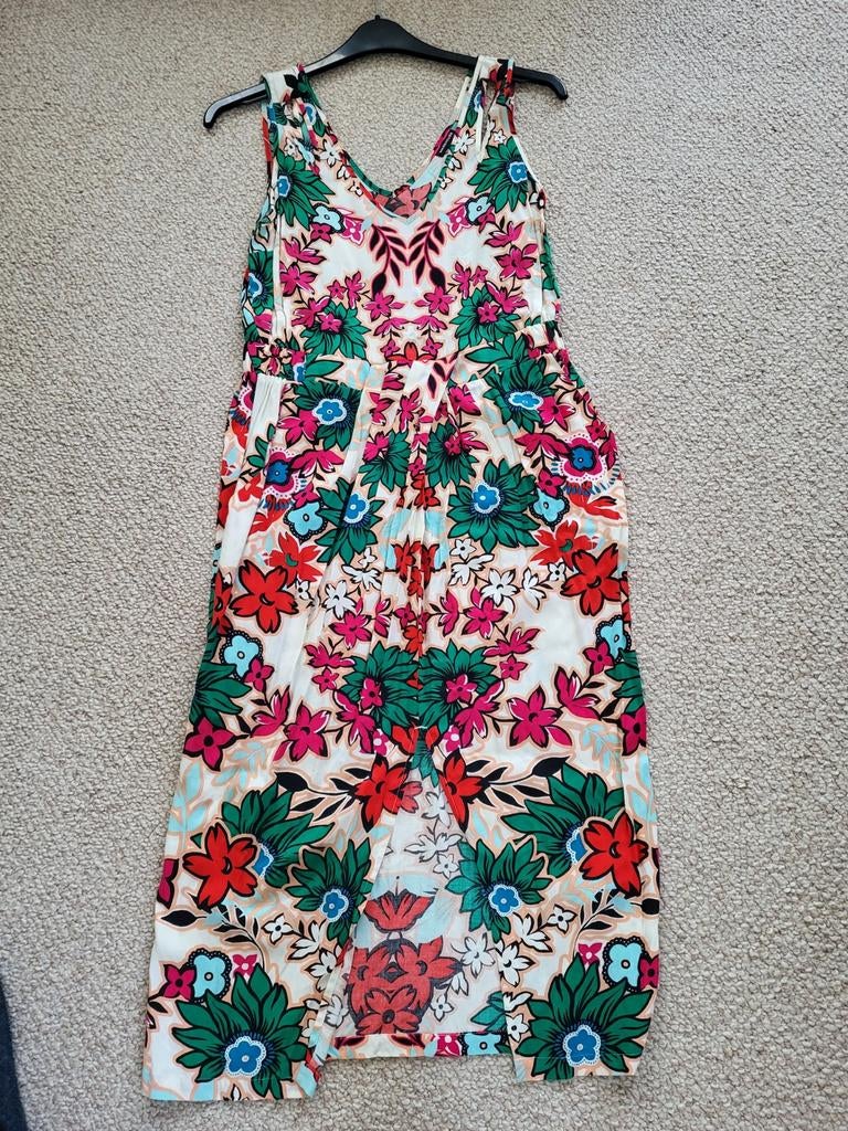 Zomerse bloemenjurk, Maat 38/40 (M), Overige kleuren, Verzenden, Knielengte