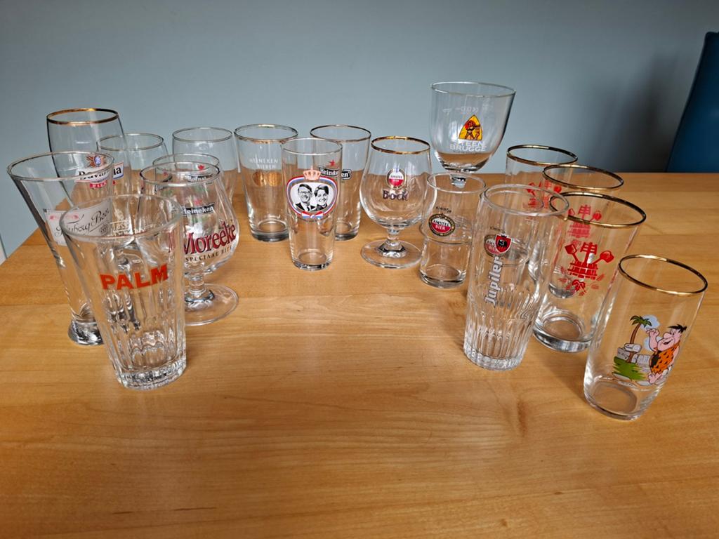 Grote collectie vinted bierglazen, Ophalen