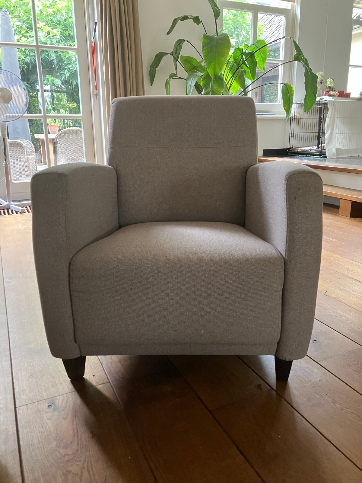 2 Comfortabele H&H fauteuils, greize/zand kleur, Huis en Inrichting, Ophalen, Gebruikt, Minder dan 75 cm, Stof