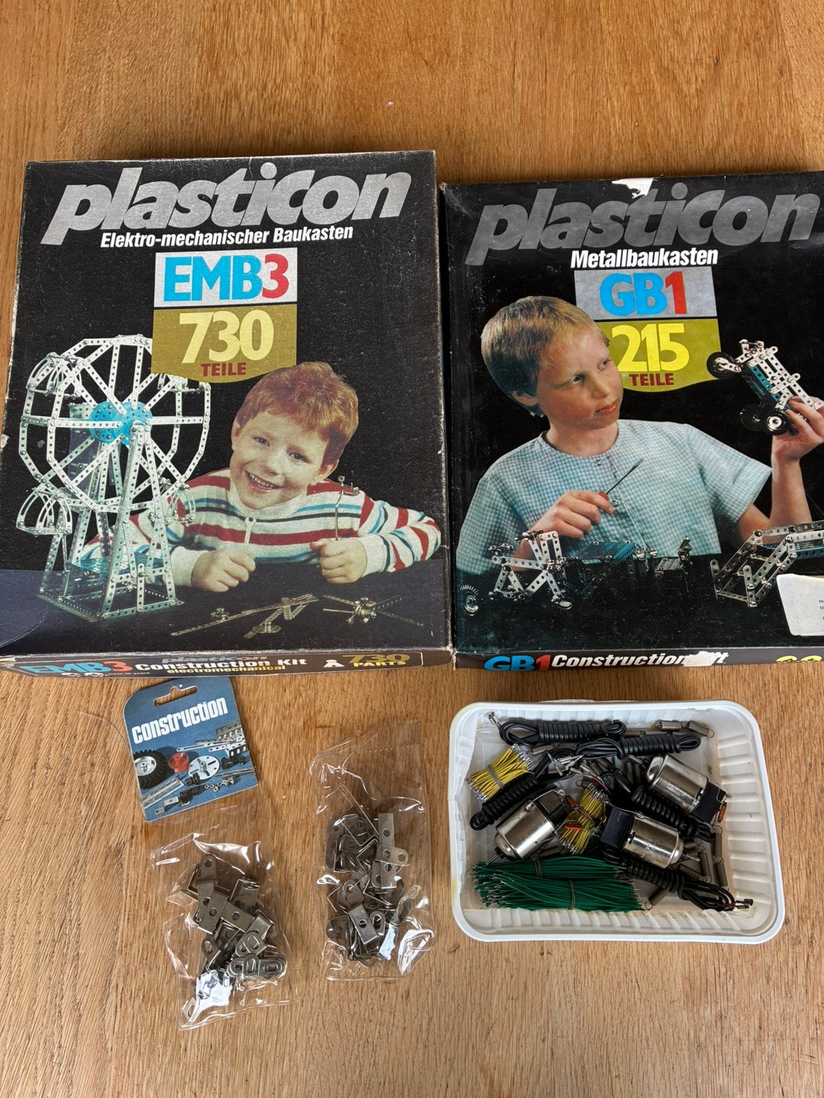 Educatief constructiespeelgoed Plasticon 2 dozen en extra’s, Kinderen en Baby's, Ophalen of Verzenden, Zo goed als nieuw, Bouwen
