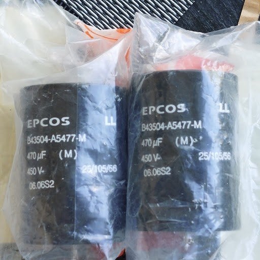 2 st. EPCOS Elco's - 470 µF / 450V (Nieuw in verpakking), Ophalen of Verzenden, Nieuw