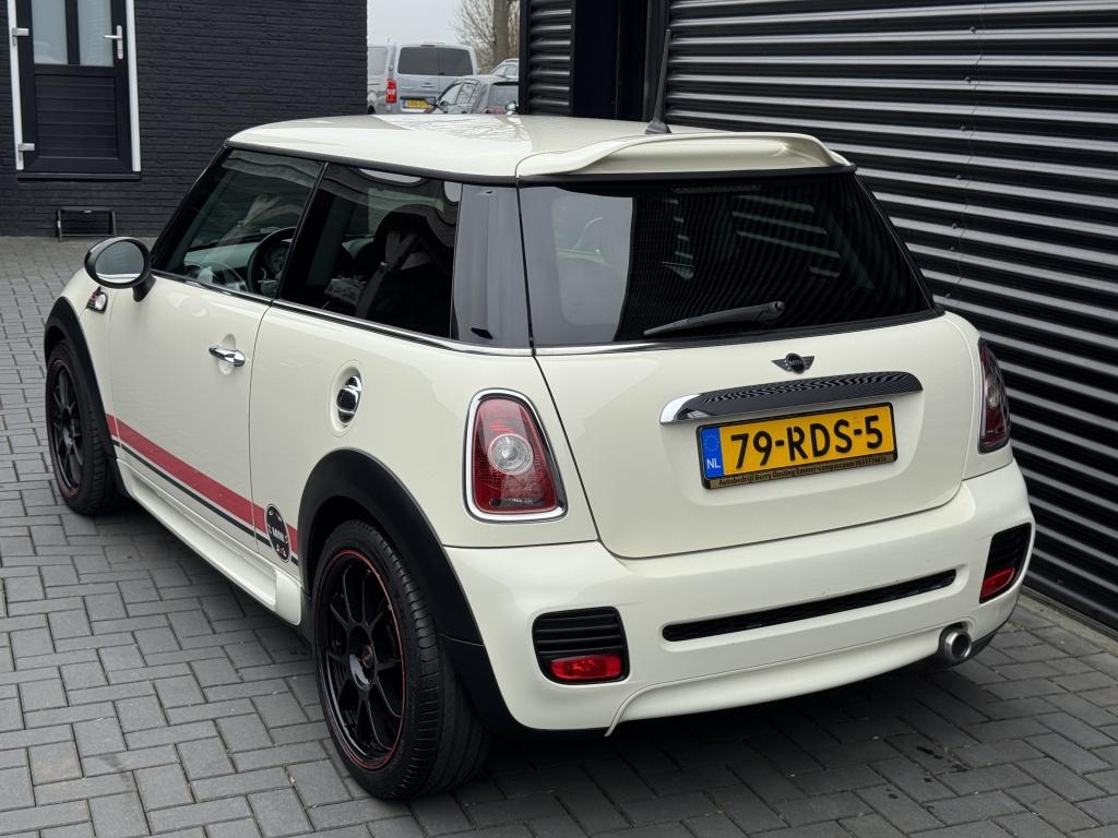 MINI Mini 1.6 Cooper| 2011| WIT| STRIPING| JCW| AIRCO| CRUIS, Auto's, Mini, Euro 5, Stof, 4 cilinders, 4 stoelen