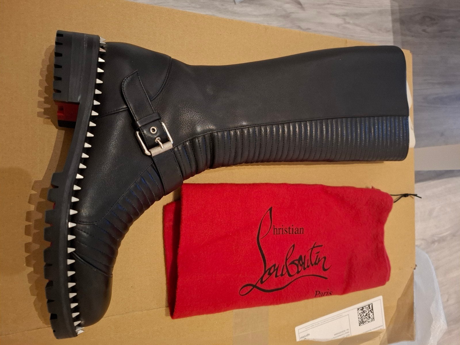 Christian Louboutin hoge laarzen met studs - Maat 38, Ophalen of Verzenden, Zo goed als nieuw, Zwart, Hoge laarzen