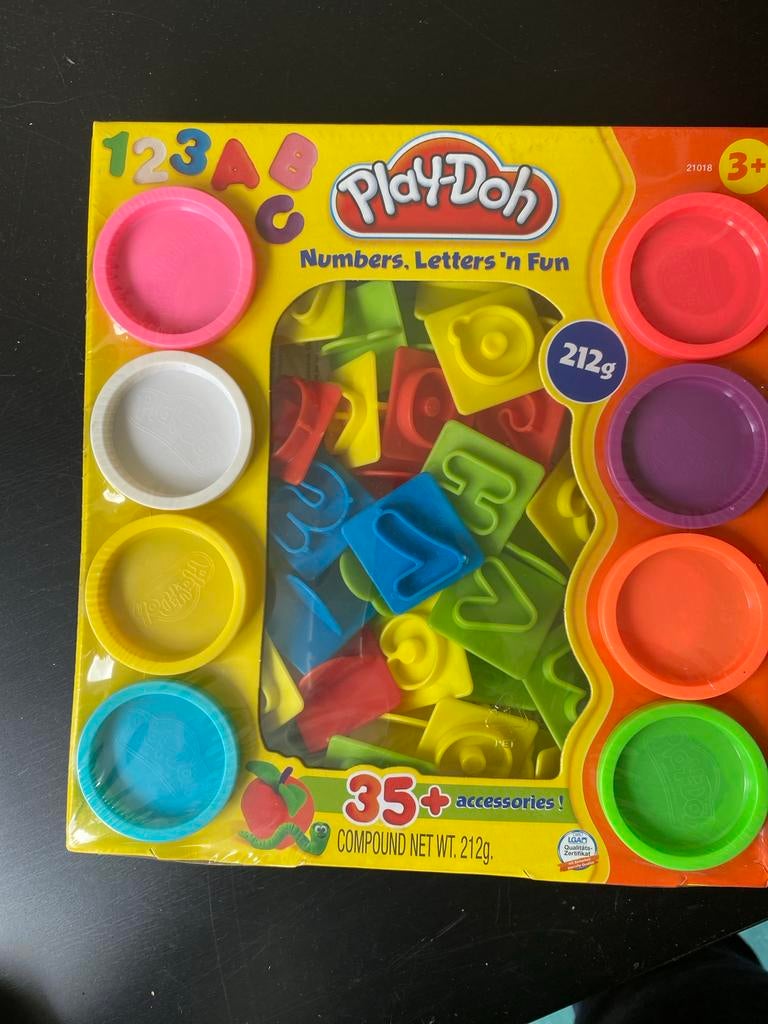 Play-Doh Nummers, Letters 'n Fun Kleipakket, Ophalen of Verzenden, Zo goed als nieuw, Knutselen