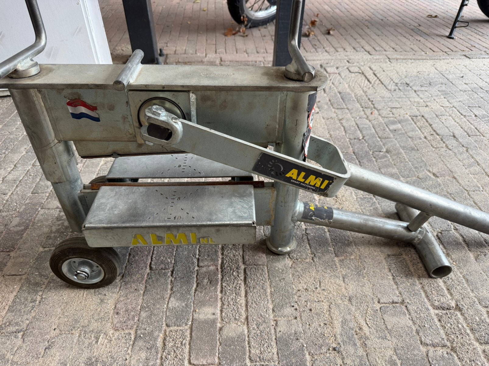 Almi AL 33 knipper, Ophalen of Verzenden, Zo goed als nieuw