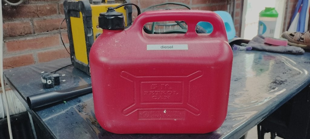 jerrycan 5 liter, Ophalen, Gebruikt