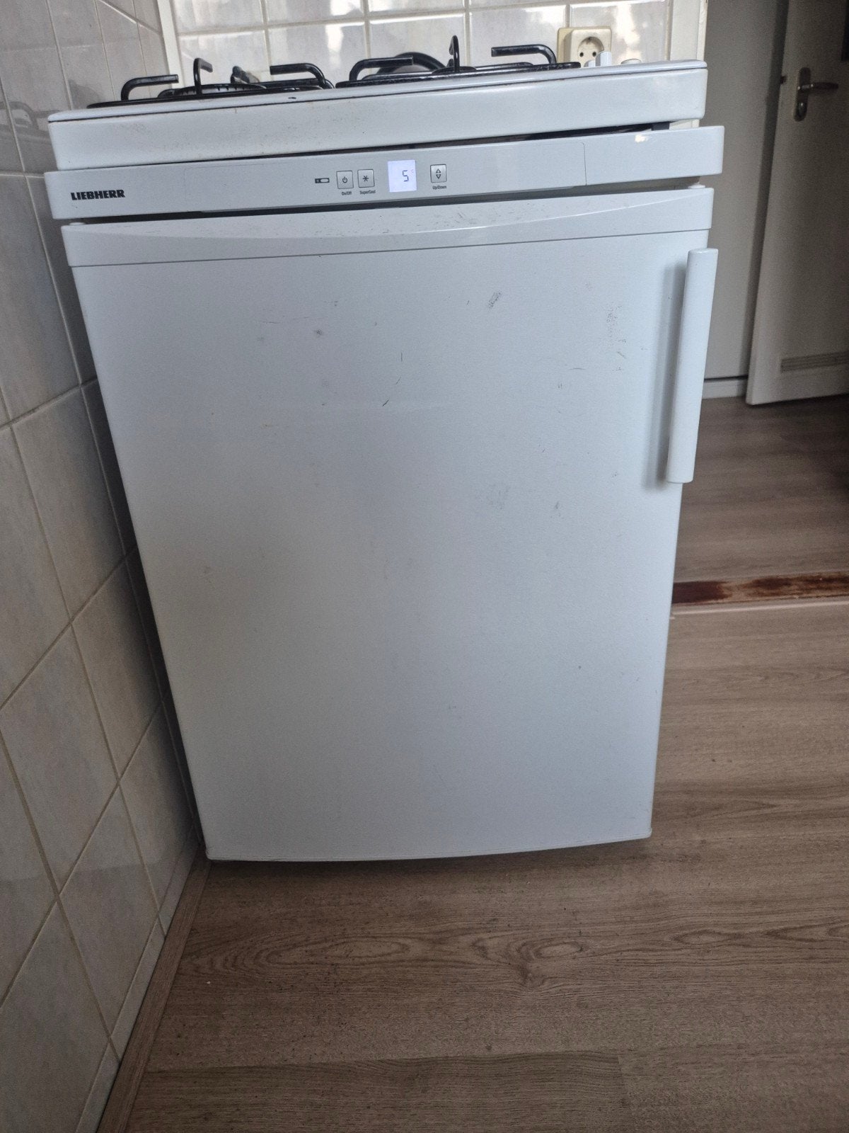 Liebherr Koelkast - Compact en Efficiënt, Witgoed en Apparatuur, Koelkasten en IJskasten, 60 cm of meer, 100 tot 150 liter, Ophalen