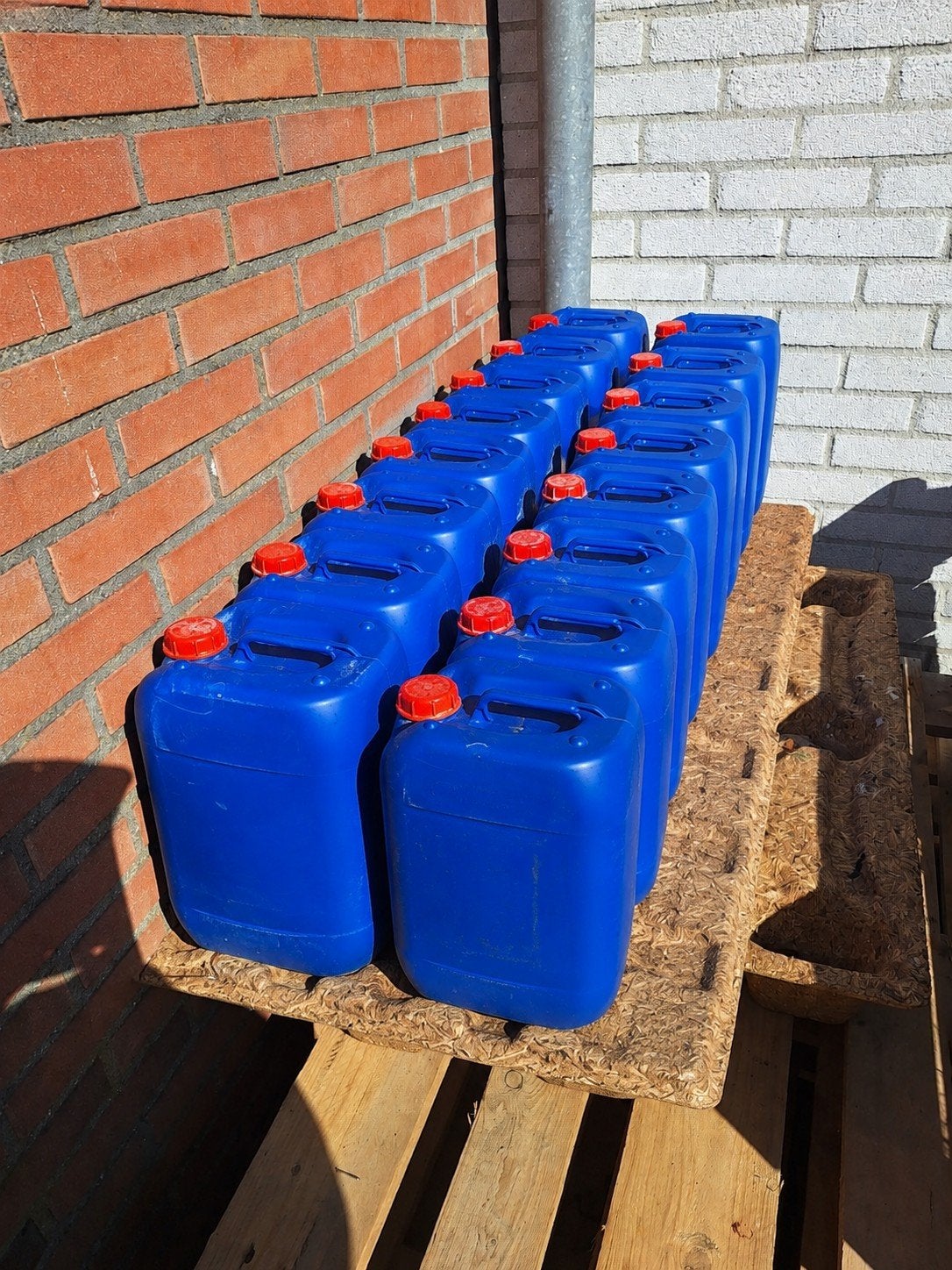 Jerrycan 20liter, Minder dan 75 liter, Ophalen