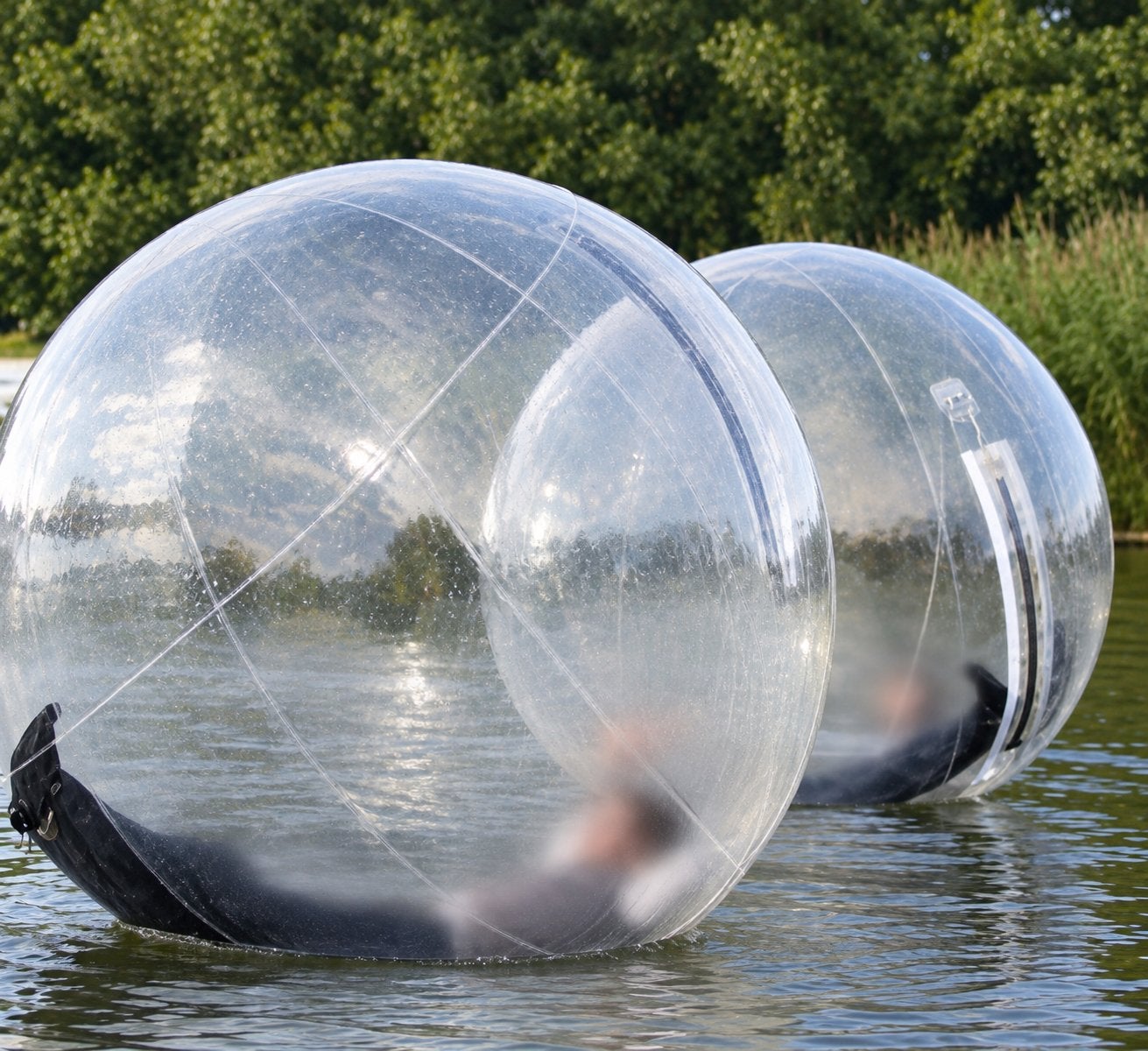2 water walking Balls, Ophalen, Gebruikt