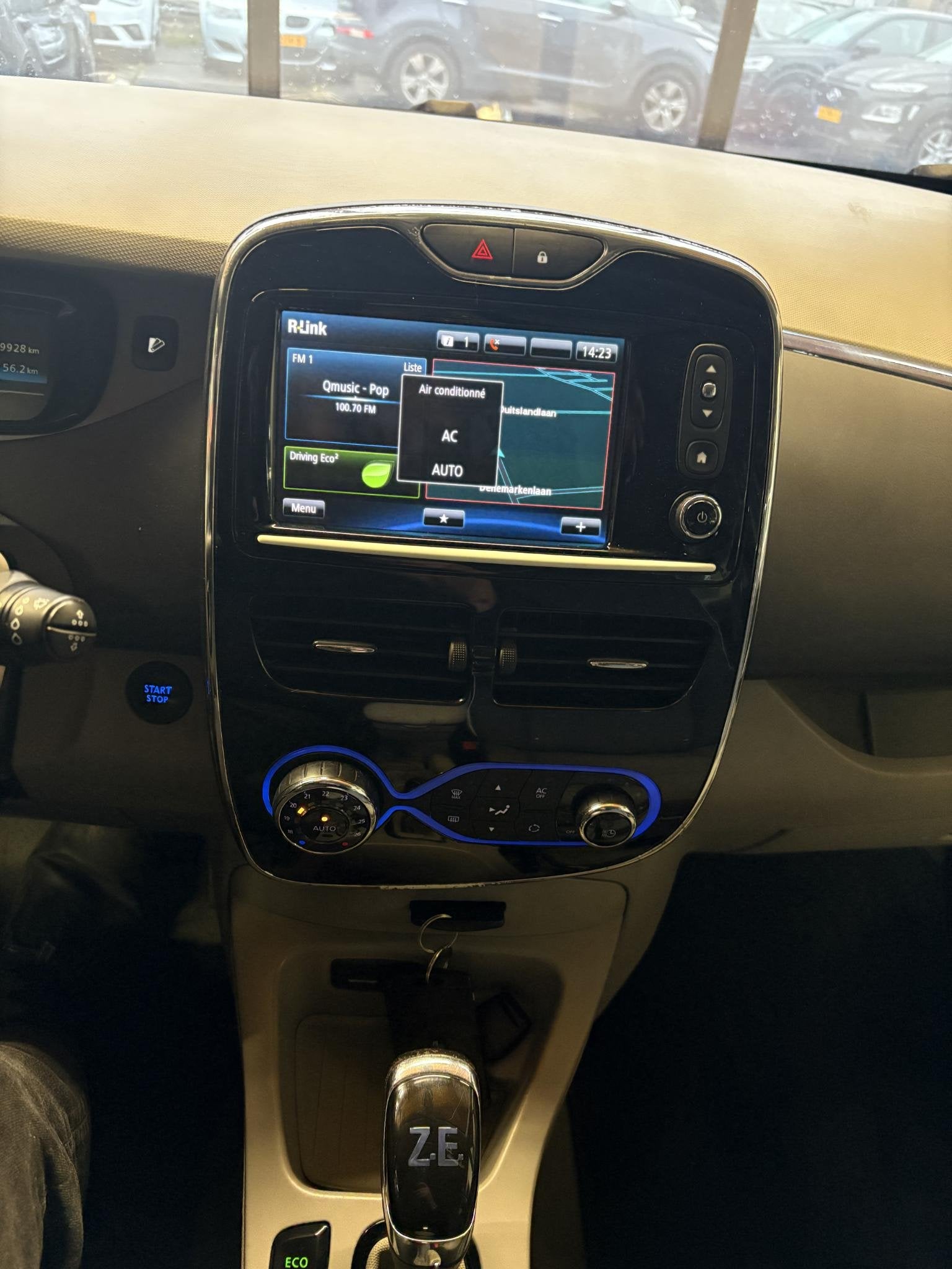 Foto 12 van Renault ZOE Q210 Zen Quickcharge 22 kWh SoH 90.2% accu pakke