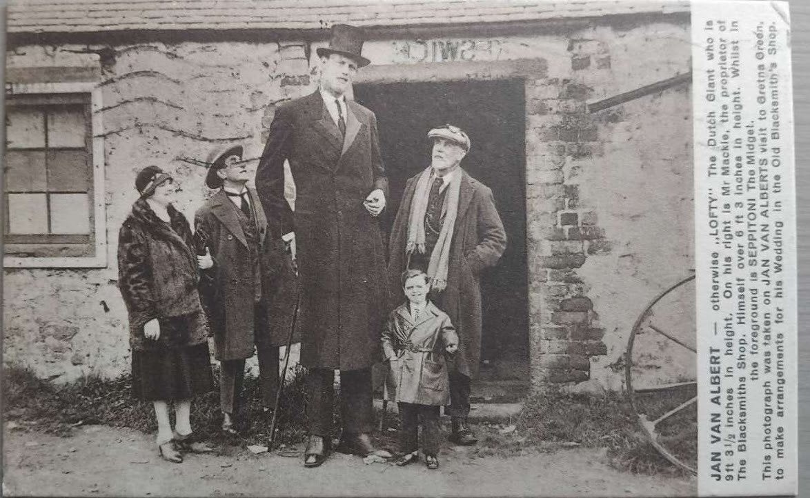 Fotokaart Jan van Albert (Nederlandse Reus) - 1932, Ophalen of Verzenden, 1920 tot 1940, Gelopen