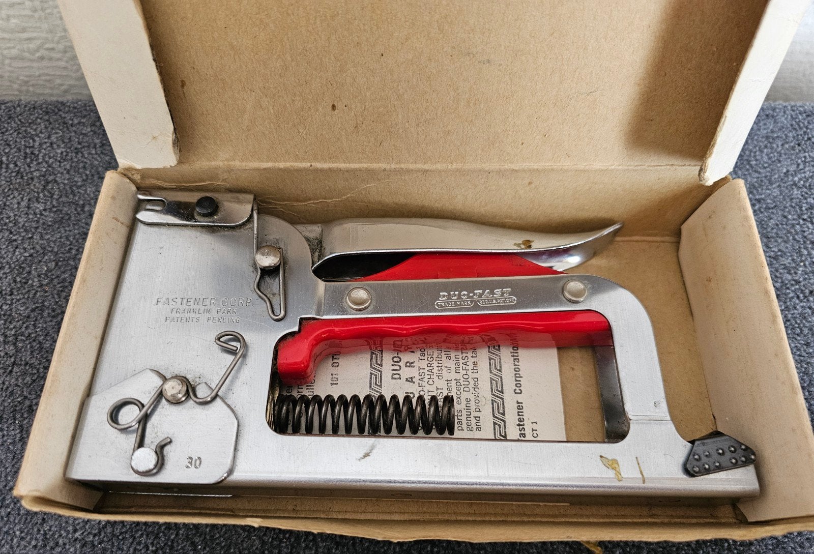 Duo Fast Gun Tacker CT-830 met veel nietjes, Ophalen of Verzenden, Gebruikt