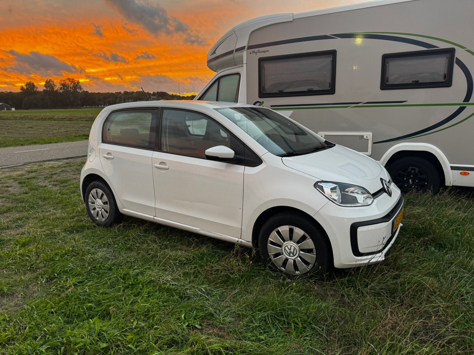 Volkswagen up! 1.0 60PK 5D BMT 2019 Wit, Voorwielaandrijving, Up!, 4 stoelen, Wit
