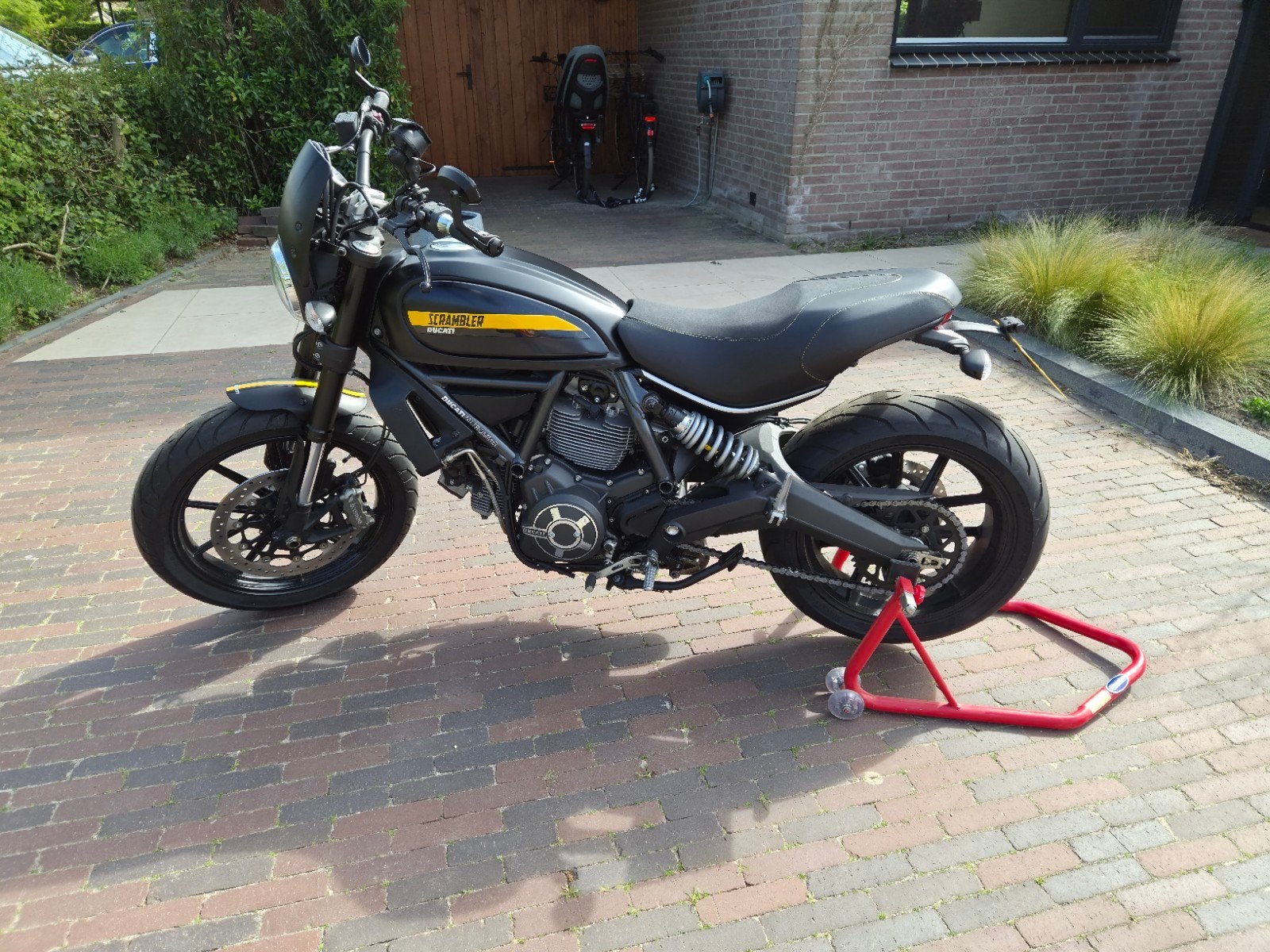 Ducati Scrambler Full Throttle 2015 - 11.000 KM, Motoren, 2 cilinders, Gebruikt, Particulier, Meer dan 35 kW