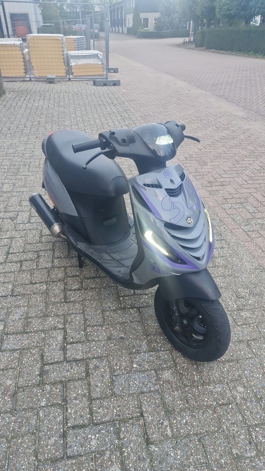 dikke zip 4t op brom, Ophalen of Verzenden, Zo goed als nieuw, Tweetakt, Zip
