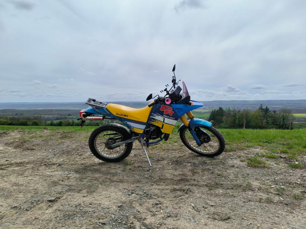 Suzuki DR Big 50 uit 1991 - Goed rijdend op kenteken, Fietsen en Brommers, Ophalen
