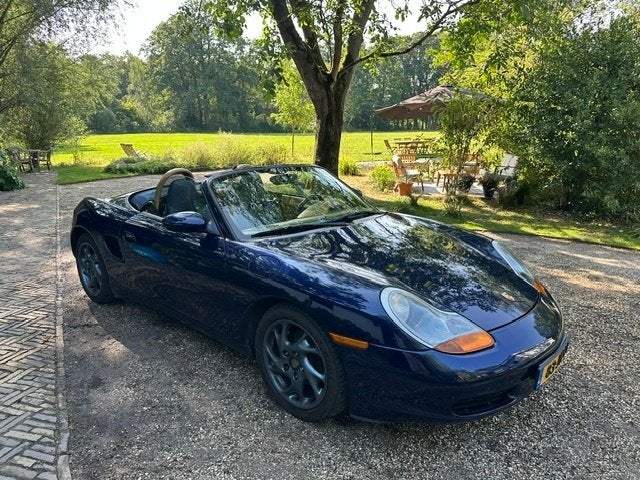 Boxster 2.7 (2002)  Met off. Porsche-vervangingsmotor 2005, Auto's, Porsche, Automaat, Achterwielaandrijving, Zwart, Cabriolet