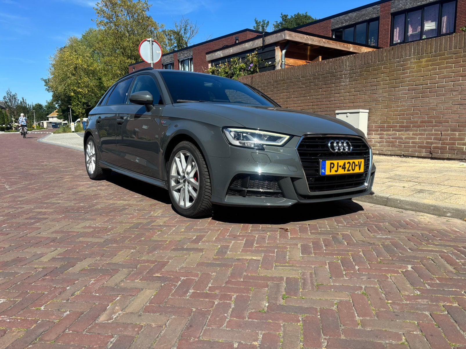 Audi A3 1.0 Tfsi 85KW Sportback 2016 Grijs, 620 kg, Handgeschakeld, 115 pk, Particulier