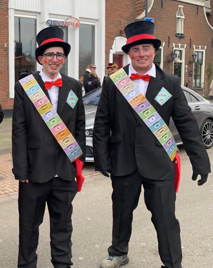Optochtkleding 6 zwarte pakken carnaval groep Monopolie-spel, Ophalen, Zo goed als nieuw, Feestartikel, Carnaval