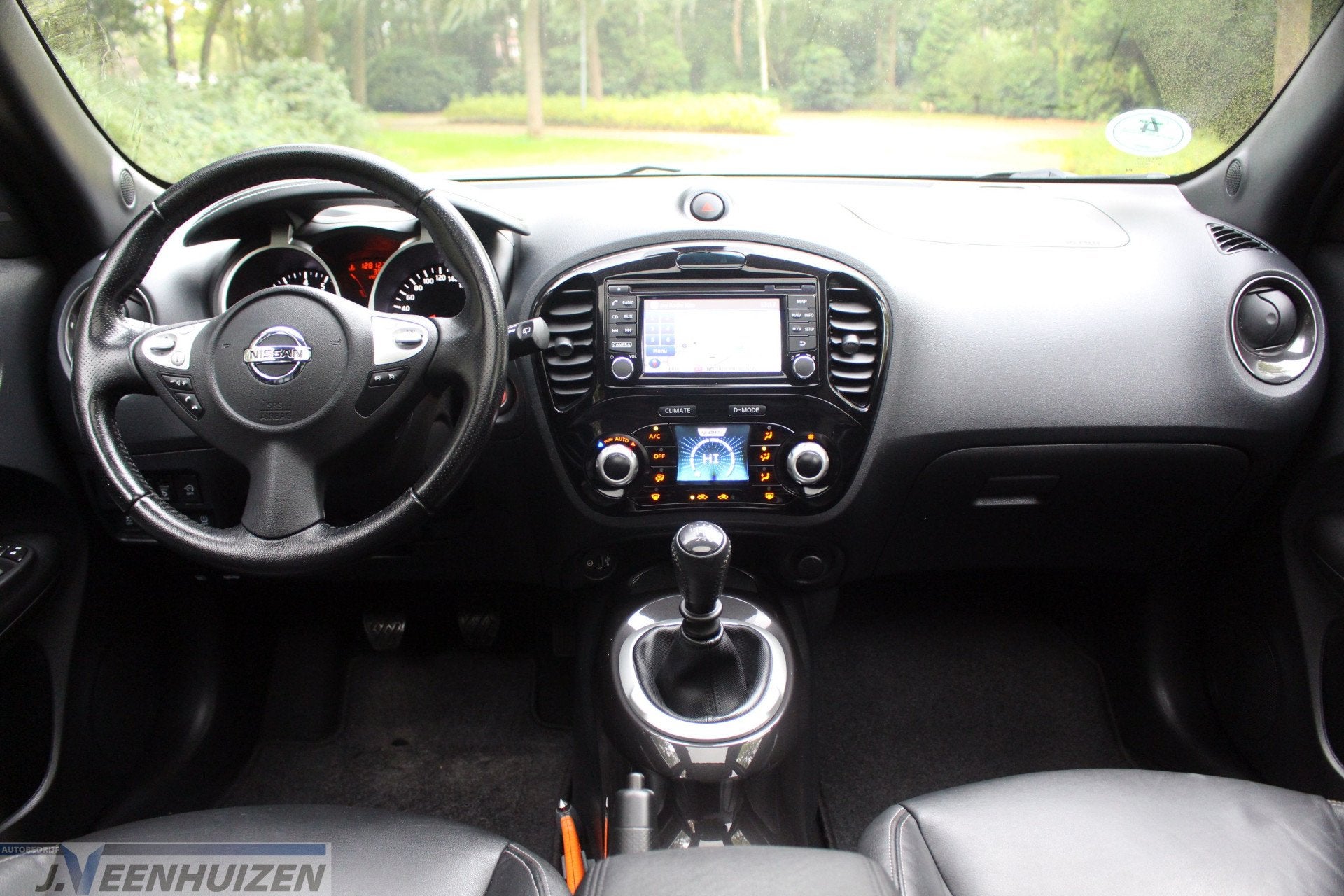 Nissan Juke 1.2 DIG-T S/S Tekna | 2015 |⭐Navi |✨Pano |, Voorwielaandrijving, 116 pk, Zwart, Handgeschakeld