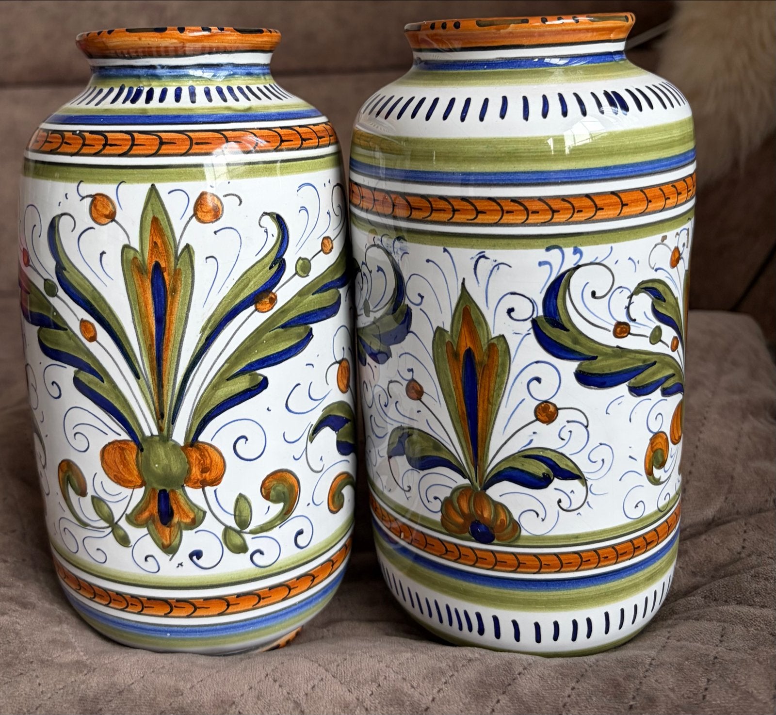 Set van 2 handgeschilderde Italiaanse vazen, Ars Deruta, Ophalen