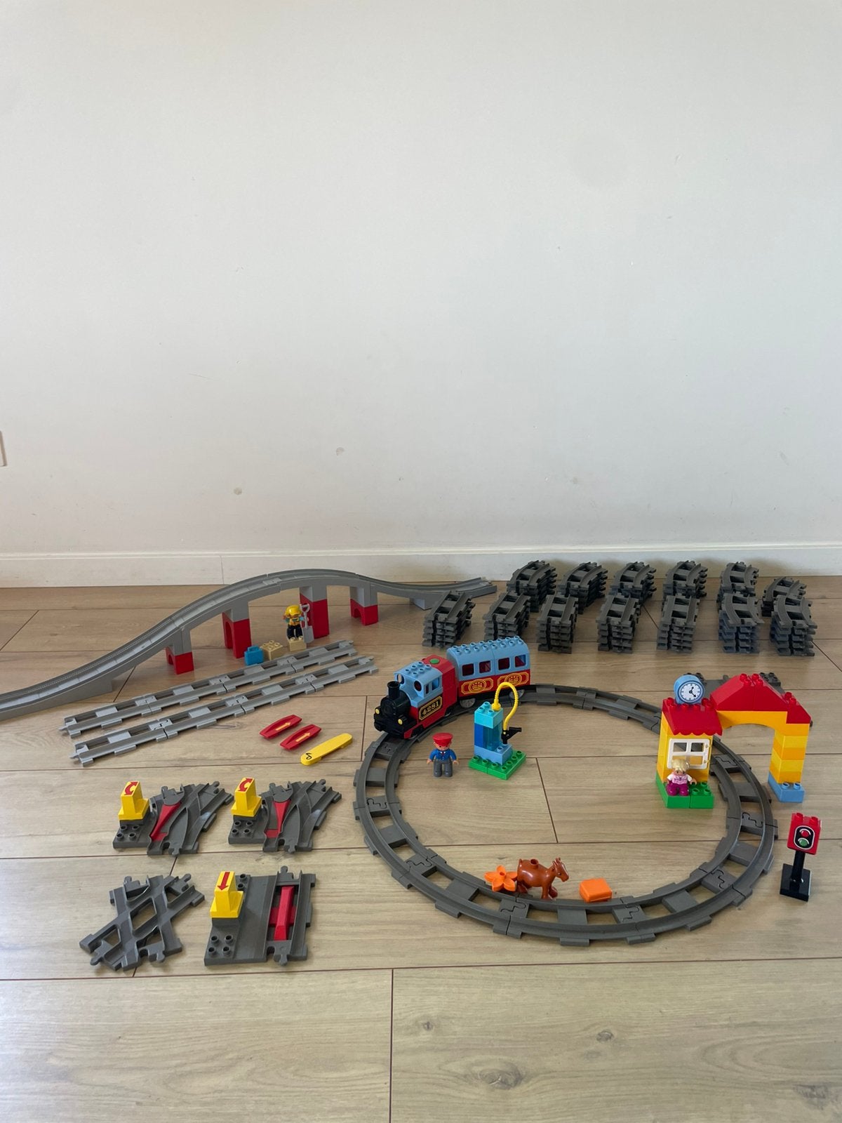 Lego Duplo elektrische trein, brug, veel extra rails set, Gebruikt, Overige thema's, Ophalen of Verzenden, Compleet