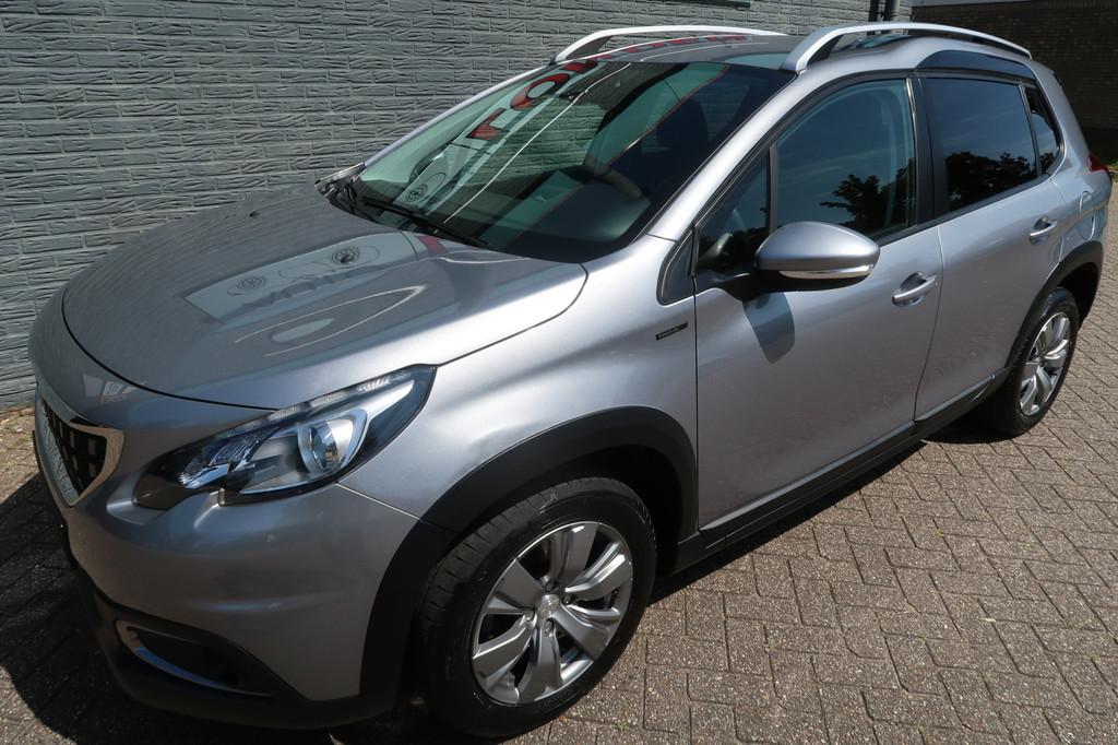 Peugeot 2008 1.2 PureTech Allure Eerste eigenaar nieuwe dist, Voorwielaandrijving, Stof, 1199 cc, Bedrijf