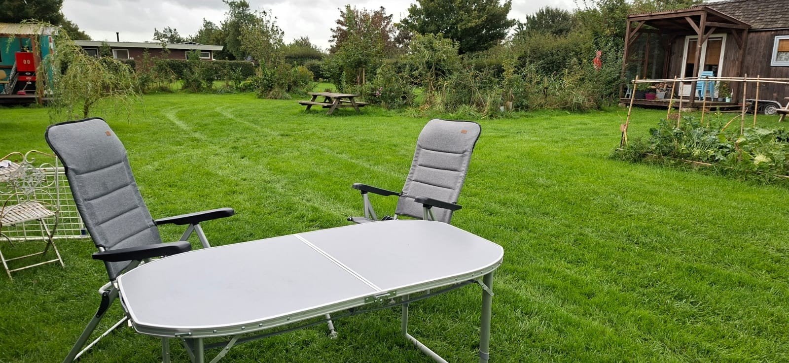 Complete camping set – 2 luxe stoelen, voetenbank en Bo-Camp, Ophalen, Zo goed als nieuw