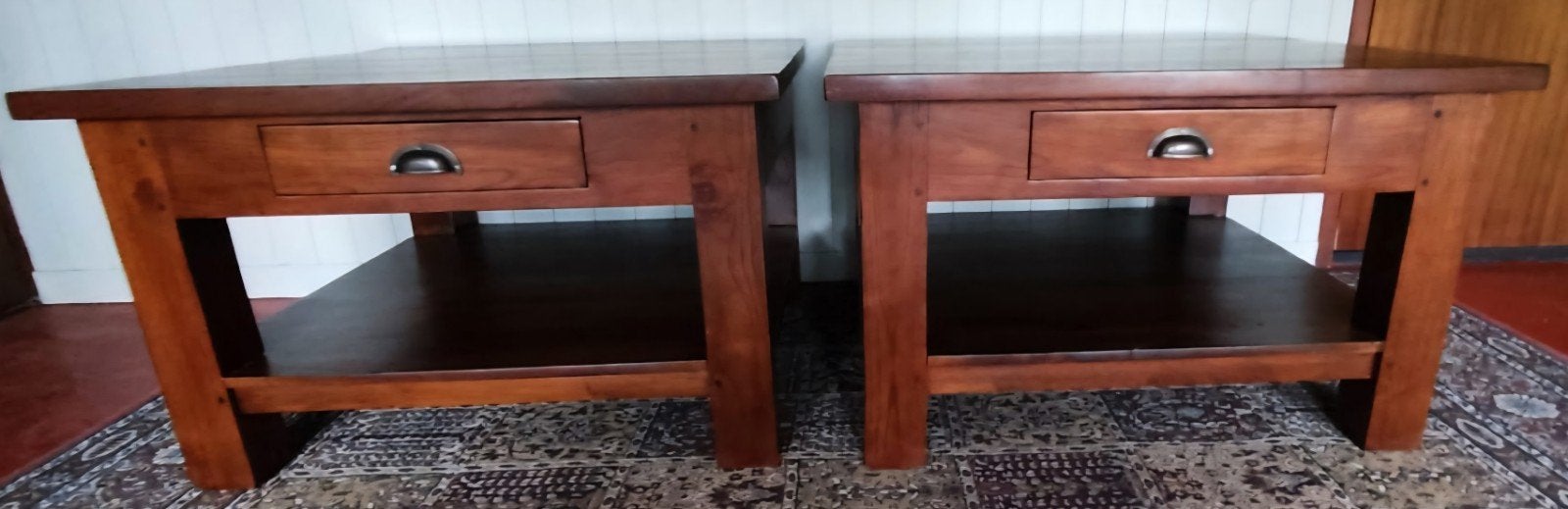 2 massief houten salontafels met lade, Ophalen, 50 tot 100 cm, Vierkant, 50 tot 100 cm