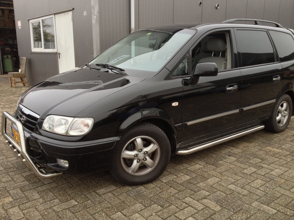 Hyundai Trajet Sidebars met rvs treeplanken, Auto diversen, Tuning en Styling, Niet ingevuld, Niet ingevuld, Niet ingevuld