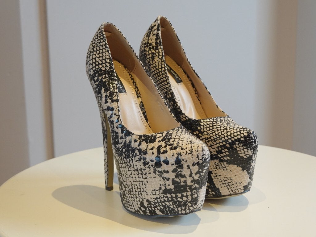 Sjieke slangenprint plateaupumps maat 38, Kleding | Dames, Schoenen, Overige kleuren, Ophalen of Verzenden, Schoenen met hoge hakken