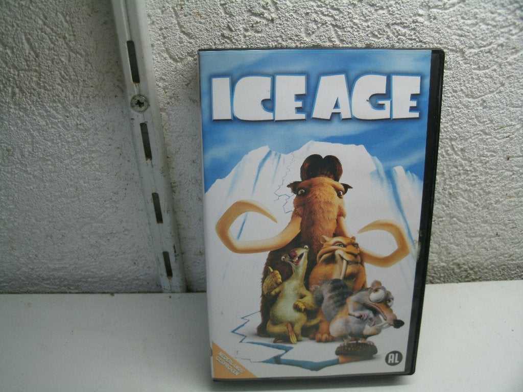 vhs 90a ice age, Alle leeftijden, Ophalen of Verzenden, Zo goed als nieuw