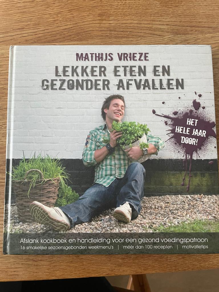 M. Vrieze - Lekker eten en gezonder afvallen, Boeken, Ophalen of Verzenden, Zo goed als nieuw, M. Vrieze