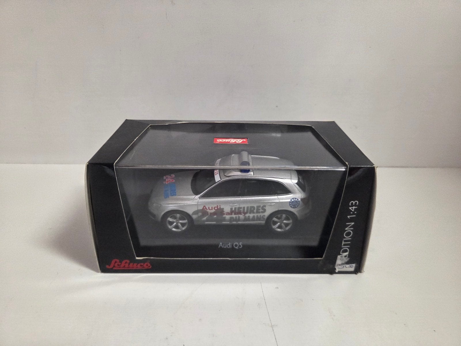 Schuco Audi Q5 Le Mans 2010 Fire Safety 1:43, Auto, ., Ophalen of Verzenden, Zo goed als nieuw